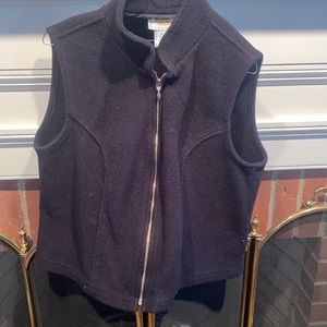 Women’s Talbots zip up fleece vest